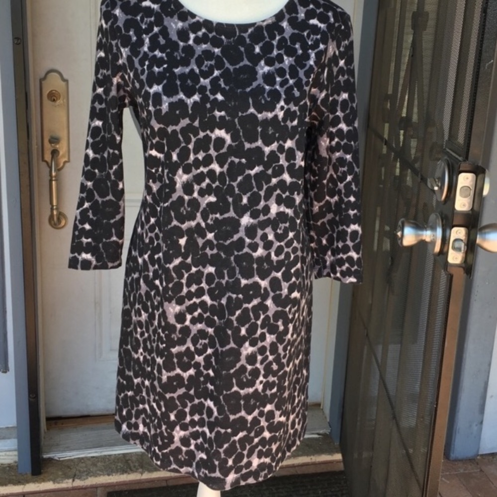 Animal print 3/4 sleeve dress classic style euc lg